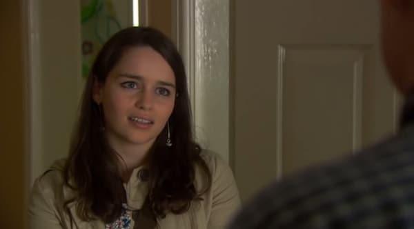 Кадр из сериала «Врачи», молоденькая Эмилия (22 года)