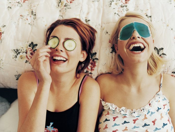 Приколы и розыгрыши для подруги на день рождения: прикольные подарки